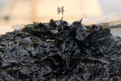 紫菜中为何会有塑料绳、海草杂物？